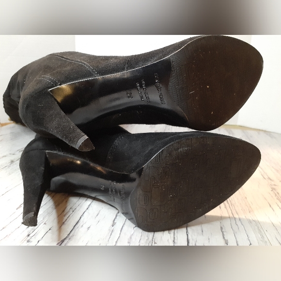 Sergio Rossi Chain Suede Boots - Picture 11 of 11